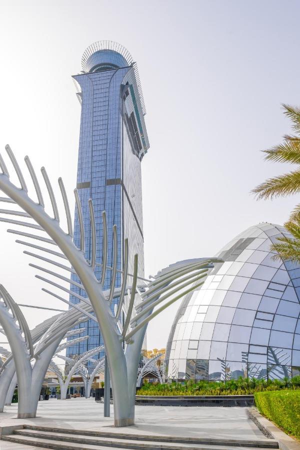 Ultra Luxury Palm Tower With Shared Hotel Facilities Dubai Exterior foto
