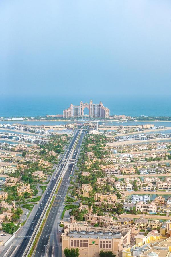 Ultra Luxury Palm Tower With Shared Hotel Facilities Dubai Exterior foto