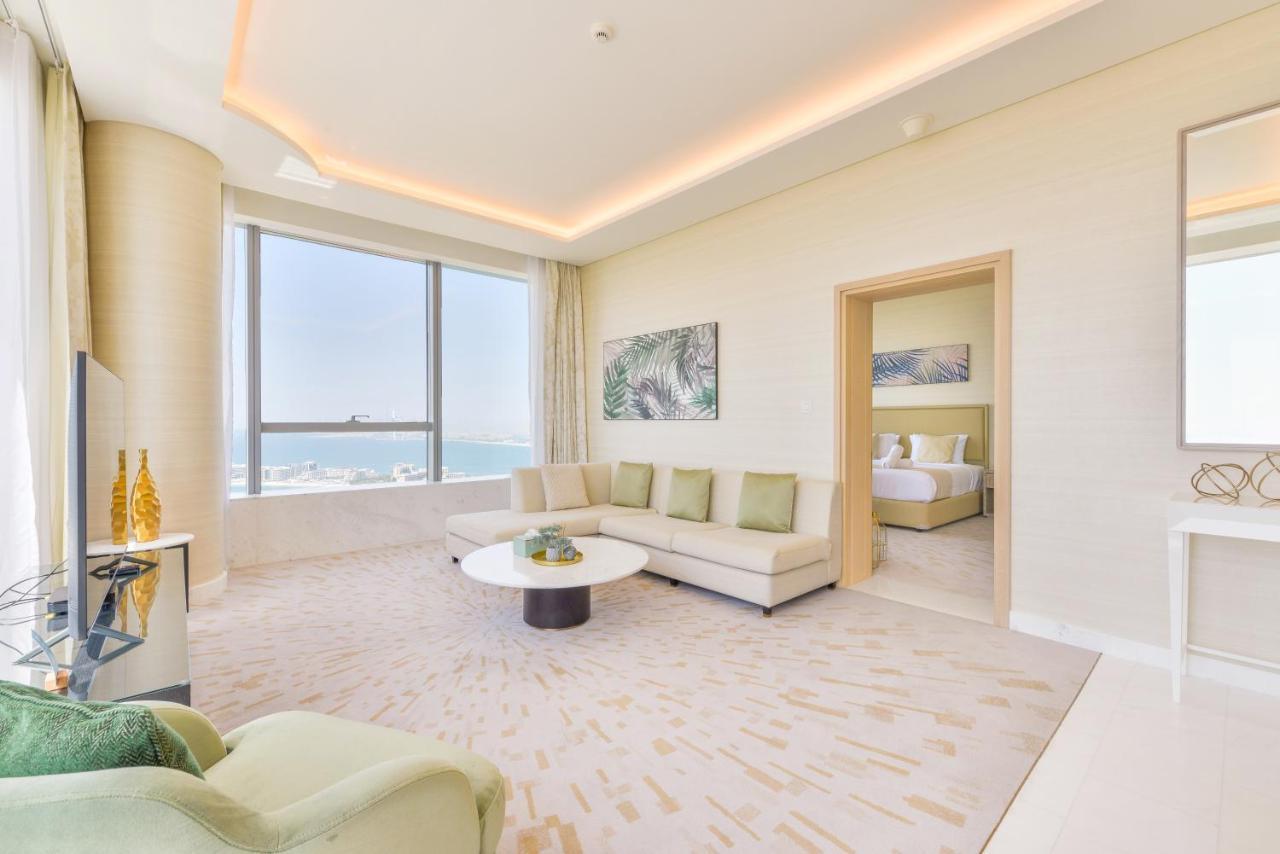 Ultra Luxury Palm Tower With Shared Hotel Facilities Dubai Exterior foto
