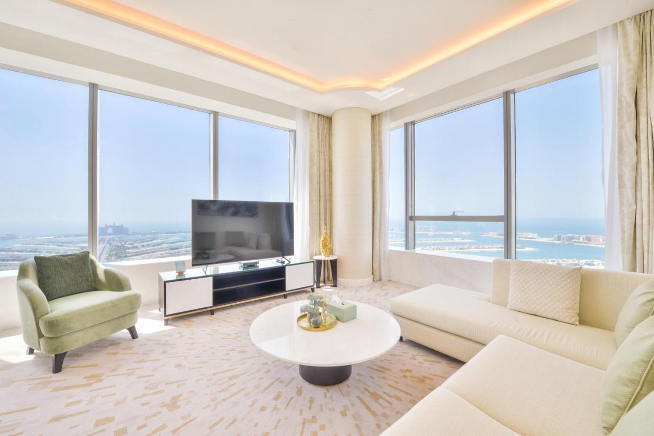 Ultra Luxury Palm Tower With Shared Hotel Facilities Dubai Exterior foto